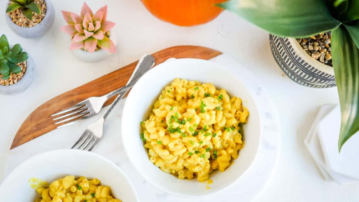 10 Vegan Meals Kids & Parents Will Love—Like Mac n Cheese! | World of Vegan | #kids #vegan #meals #recipe #ideas #easy #quick #macandcheese #wolrdofvegan