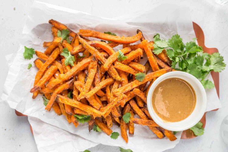 Vegan Soft Pretzel Bites With Cheese Dip