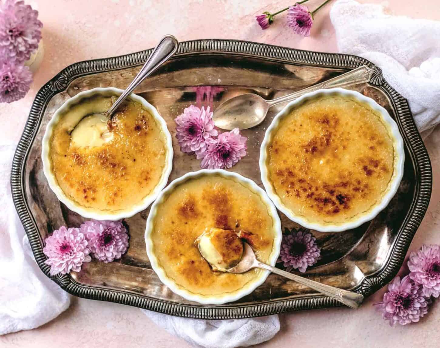 best vegan creme brulee recipe served in ramekins