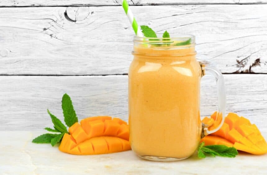 Tropical Mango Smoothie - World of Vegan