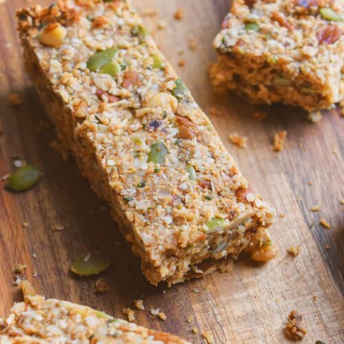 Homemade Granola Bars | Healthy Snack On The Go | World of Vegan | #granola #bars #snack #vegan #breakfast #fall #worldofvegan