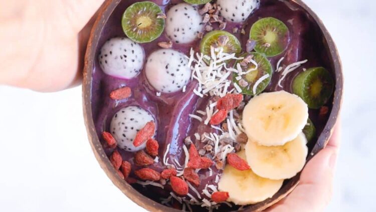 How to Make An Acai Bowl