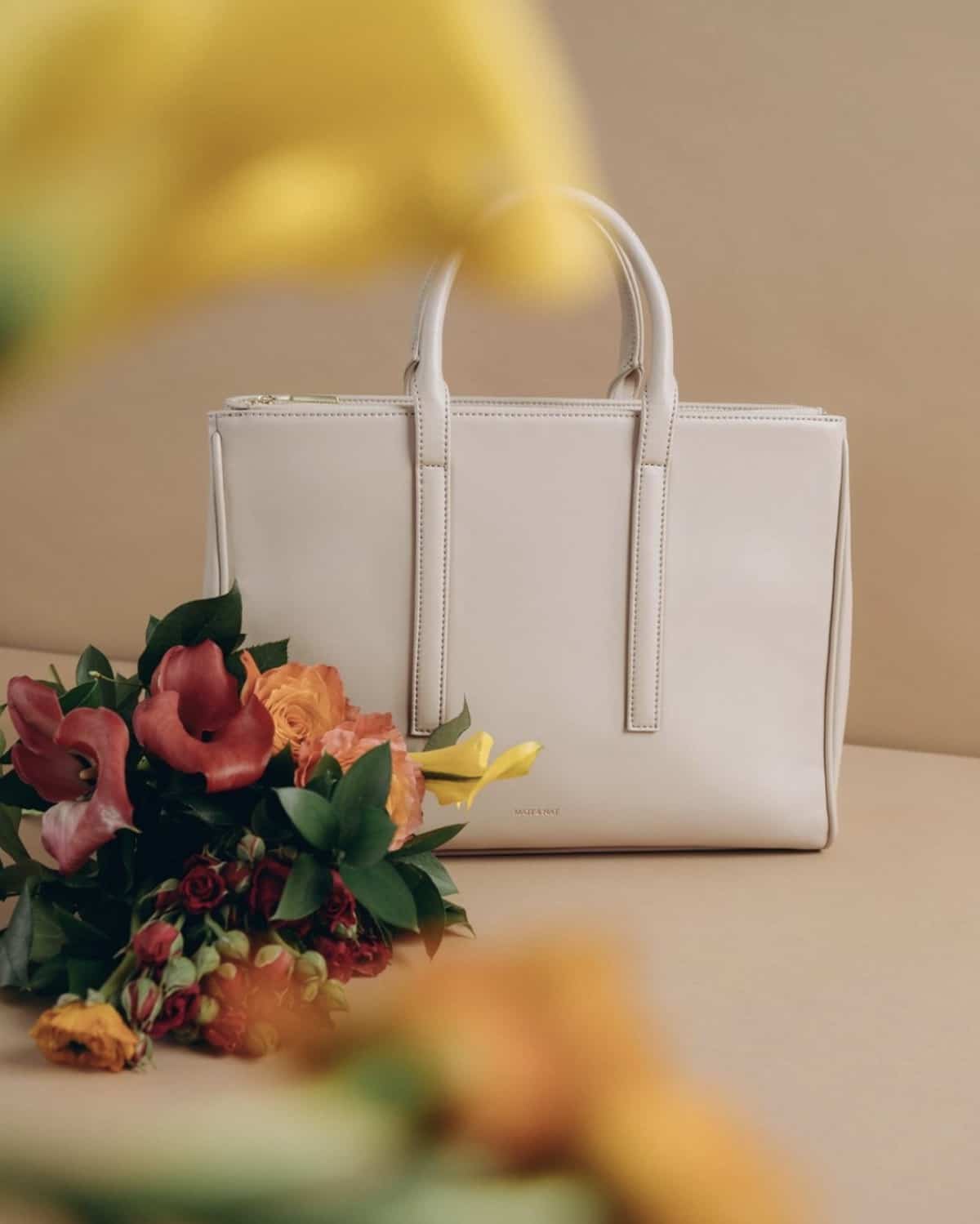 White vegan leather handbag purse from the cruelty-free brand Matt & Nat. 