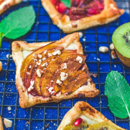 Mini Vegan Fruit Tarts | Easy Dessert Recipe | World of Vegan | #vegan #tarts #fruits #fruits #dessert #worldofvegan