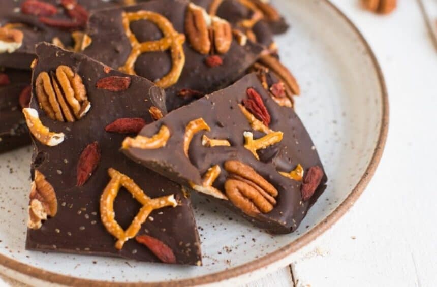 vegan superfood bark with pretzels, pecans, and goji berries